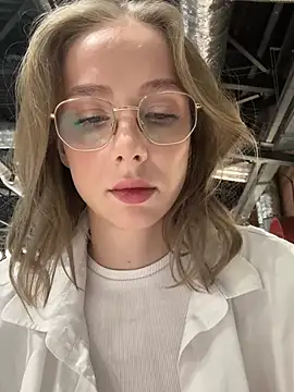 Snapshot of CaseyStar chatting on January 29, 2025, 10:05 am CaseyStar online show from January 29, 2025, 10:05 am