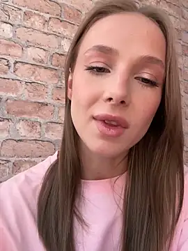 Snapshot of CaseyStar chatting on November 27, 2025, 12:38 pm CaseyStar online show from November 27, 2025, 12:38 pm