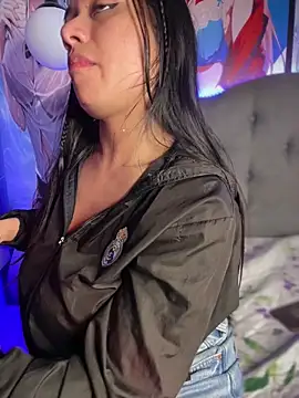 Im Little online show from October 6, 2025, 5:19 am