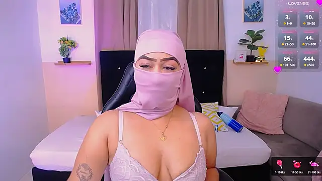 Snapshot of Kendra_Kait chatting on June 10, 2026, 11:11 am Kendra Kait online show from June 10, 2026, 11:11 am