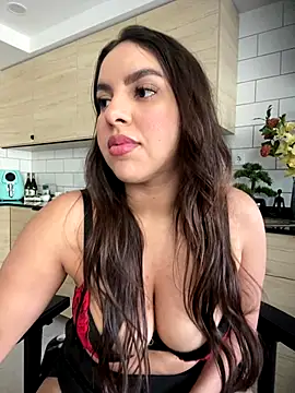 brazilianbbinuk online show from November 9, 2025, 1:26 pm