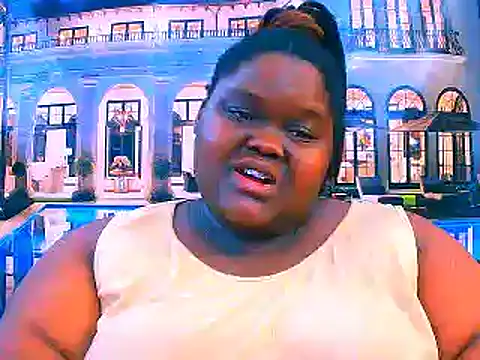 EbonyHotBuns online show from April 29, 2026, 6:14 pm