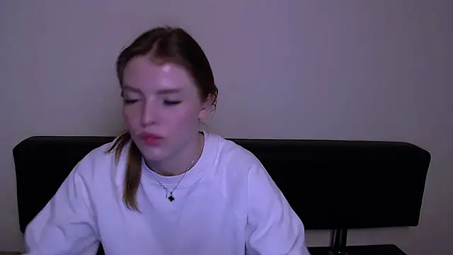 MissOliviaa  online show from March 5, 2025, 12:44 pm