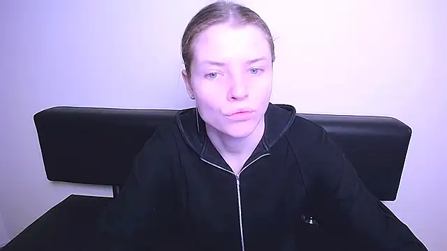 MissOliviaa  online show from February 4, 2025, 9:49 am