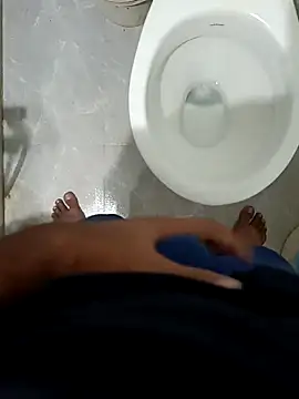 Snapshot of nick05inch chatting on October 4, 2025, 6:31 pm nick05inch online show from October 4, 2025, 6:31 pm