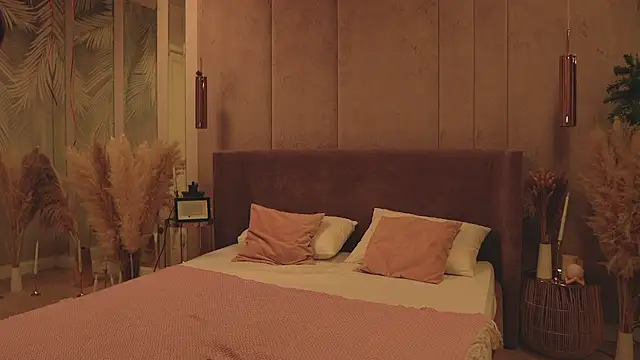 Snapshot of Smiley_Mia chatting on March 4, 2026, 5:04 am Smiley Mia online show from March 4, 2026, 5:04 am