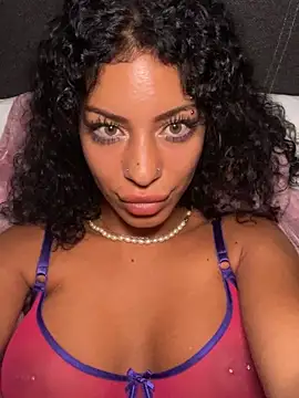 AlyssaHottv  online show from September 20, 2025, 11:32 pm