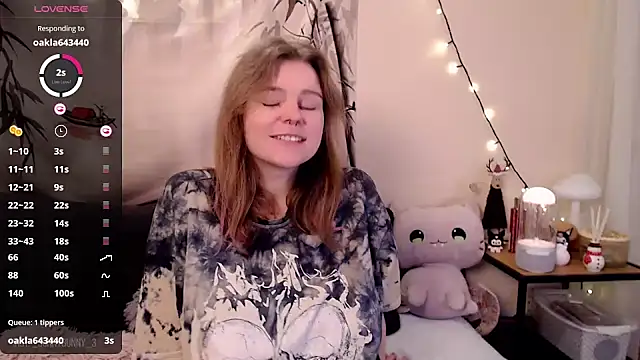 Snapshot of Moona_xx chatting on January 19, 2025, 9:34 pm Moona xx online show from January 19, 2025, 9:34 pm