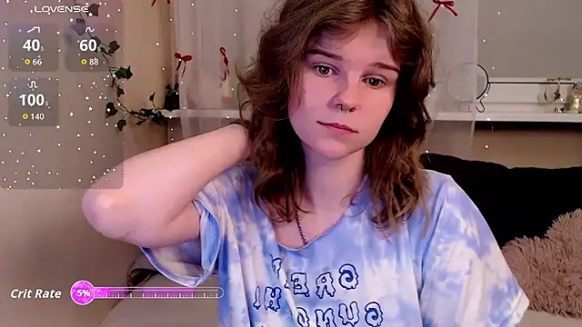 Snapshot of Moona_xx chatting on January 13, 2026, 1:31 am Moona xx online show from January 13, 2026, 1:31 am