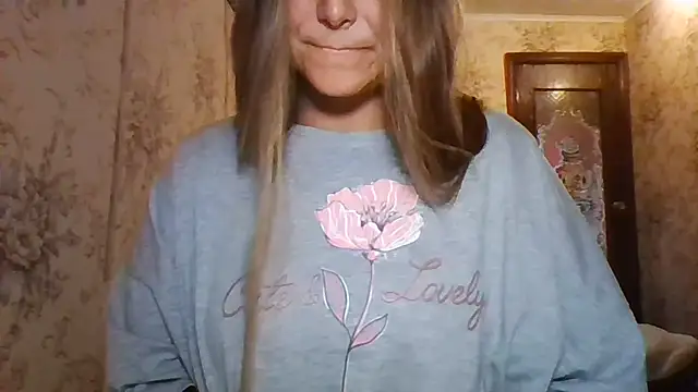 Evasapples online show from July 26, 2026, 4:25 pm