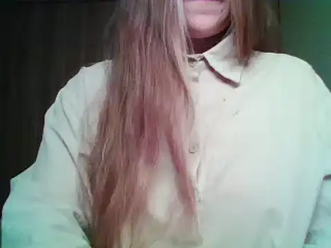 Evasapples online show from October 7, 2025, 10:11 pm