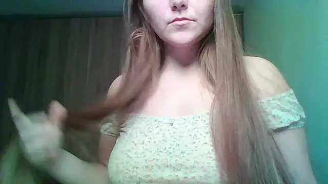 Evasapples online show from February 22, 2026, 11:06 pm