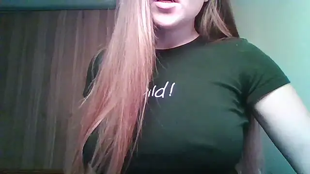 Evasapples online show from February 5, 2026, 6:04 pm