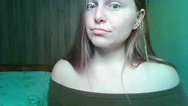 Evasapples online show from February 25, 2026, 6:52 pm