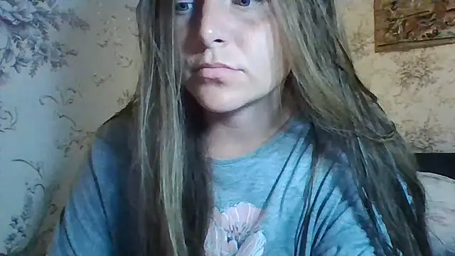 Evasapples online show from July 1, 2026, 8:09 pm