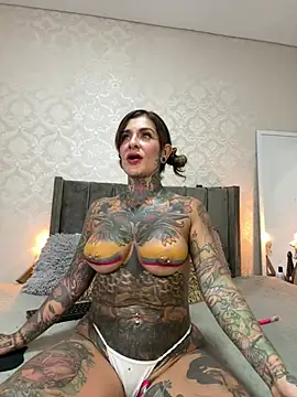 remyflux666 online show from June 23, 2026, 11:47 pm