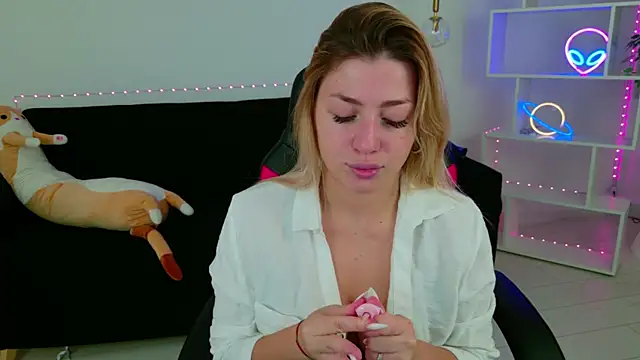 HelenaMorgan online show from September 10, 2025, 3:05 am