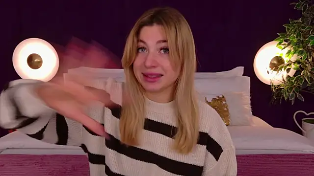 HelenaMorgan online show from October 22, 2025, 3:06 am