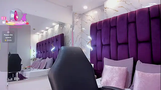 emma carterr1 online show from February 18, 2026, 5:20 pm