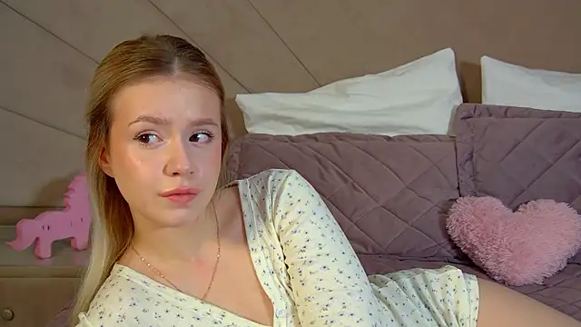 Snapshot of MilanaBalmain chatting on March 10, 2026, 4:38 am MilanaBalmain online show from March 10, 2026, 4:38 am