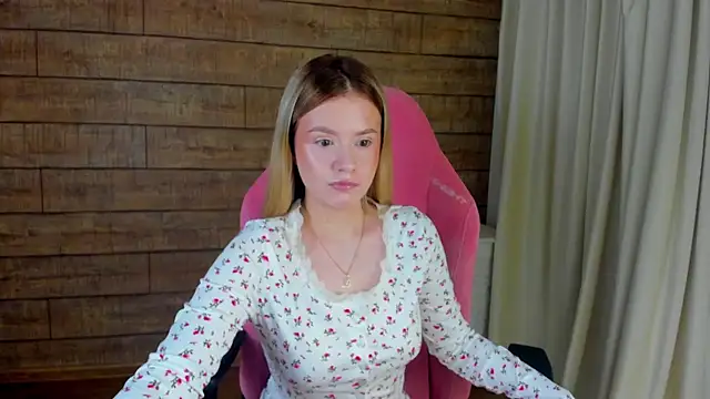 Snapshot of MilanaBalmain chatting on March 23, 2026, 4:34 am MilanaBalmain online show from March 23, 2026, 4:34 am