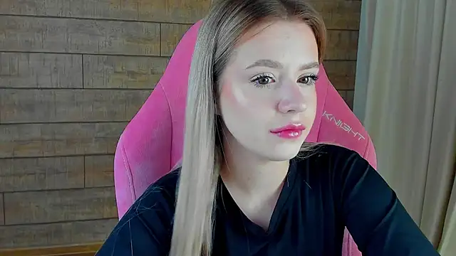 Snapshot of MilanaBalmain chatting on March 21, 2026, 4:14 am MilanaBalmain online show from March 21, 2026, 4:14 am