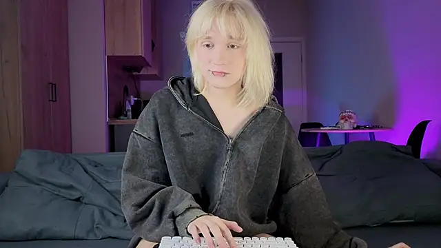 Gregory Byyrd online show from October 17, 2025, 9:05 pm