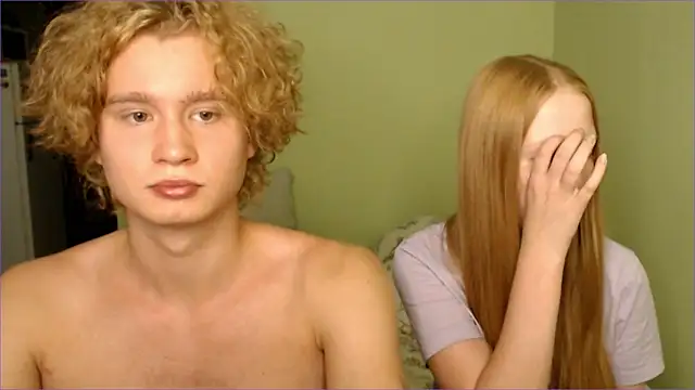 AliceStoneJhonyStone online show from September 15, 2025, 3:34 pm