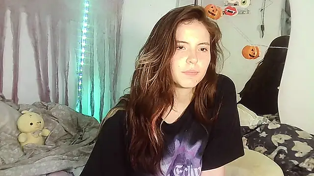 cherrybom969 online show from October 25, 2025, 3:06 am