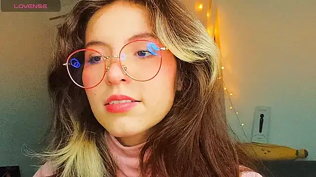 cherrybom969 online show from February 25, 2025, 1:09 am