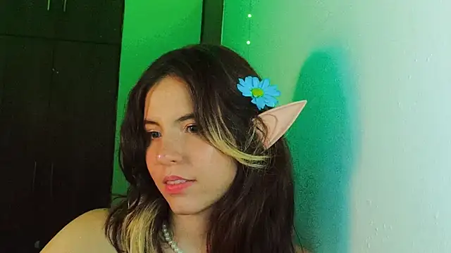 cherrybom969 online show from March 18, 2025, 7:33 am