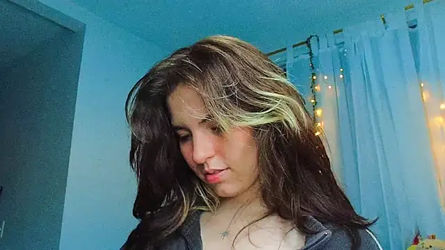 cherrybom969 online show from March 23, 2025, 4:38 am