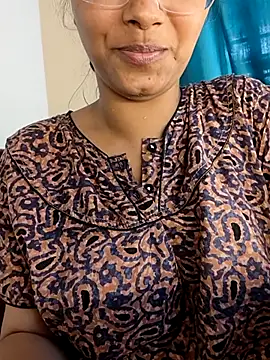 Sexy-Shalinii online show from April 26, 2026, 7:38 am