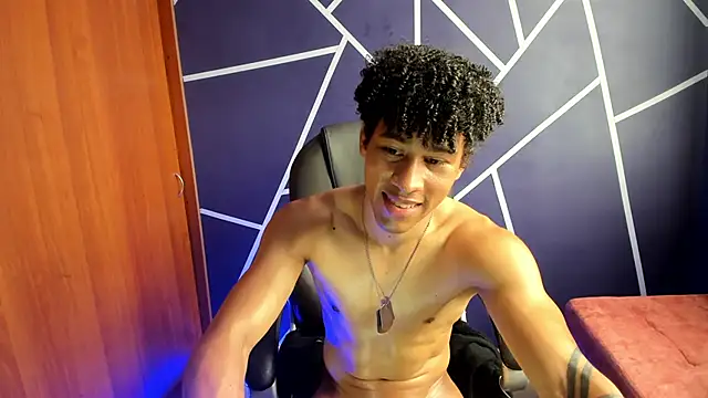 Snapshot of Pendragon1224 chatting on December 15, 2024, 7:21 pm Pendragon1224 online show from December 15, 2024, 7:21 pm