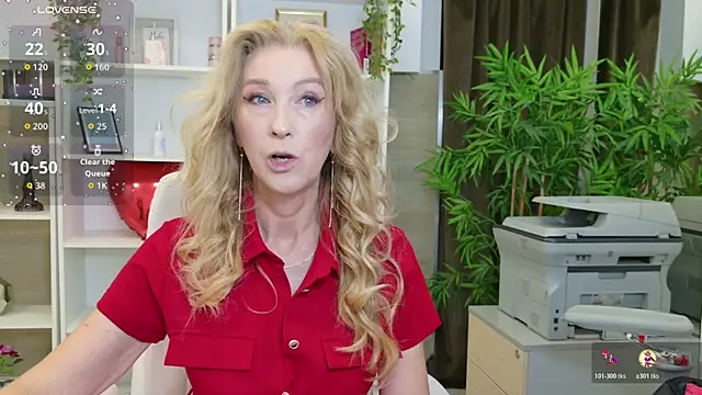 LadyLeea online show from July 7, 2026, 3:20 am