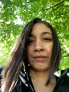 adarussell online show from September 28, 2025, 3:52 pm