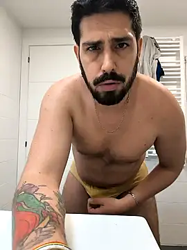 Snapshot of cricrimsBarcelona chatting on December 29, 2024, 9:09 pm cricrimsBarcelona online show from December 29, 2024, 9:09 pm