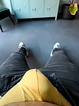 Snapshot of cricrimsBarcelona chatting on January 28, 2025, 7:32 am cricrimsBarcelona online show from January 28, 2025, 7:32 am