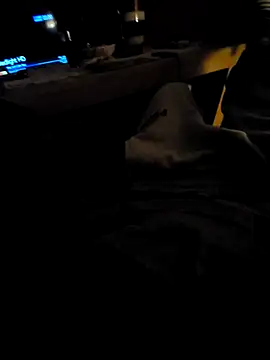 Snapshot of Polish41 chatting on October 19, 2025, 2:03 am Polish41 online show from October 19, 2025, 2:03 am