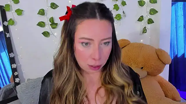 JanneKim online show from November 26, 2025, 1:55 pm