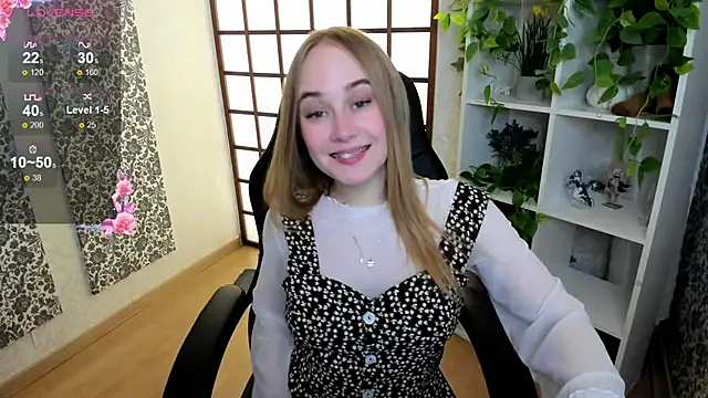 LianaBright online show from February 6, 2025, 12:43 am