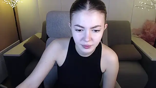 Ritaneer online show from March 12, 2025, 9:02 am