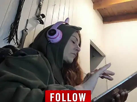 Snapshot of jessiburningheels chatting on March 23, 2026, 9:31 am jessiburningheels online show from March 23, 2026, 9:31 am