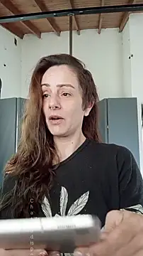 Snapshot of jessiburningheels chatting on March 11, 2025, 8:20 pm jessiburningheels online show from March 11, 2025, 8:20 pm