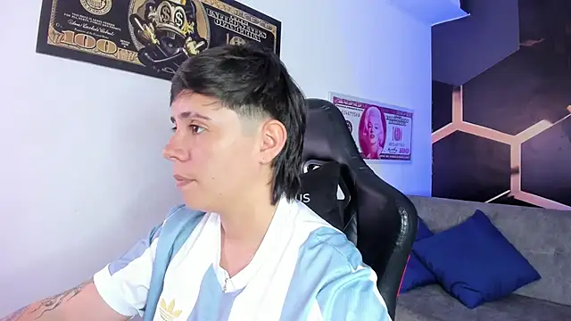 AbbySmiitth  online show from October 10, 2025, 7:15 pm