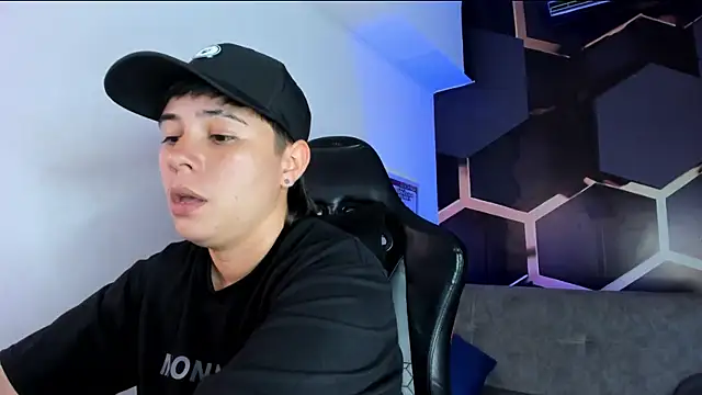 AbbySmiitth  online show from October 22, 2025, 7:13 pm