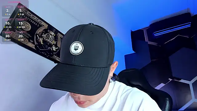 AbbySmiitth  online show from November 11, 2025, 11:53 pm