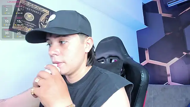 AbbySmiitth  online show from October 15, 2025, 7:44 pm