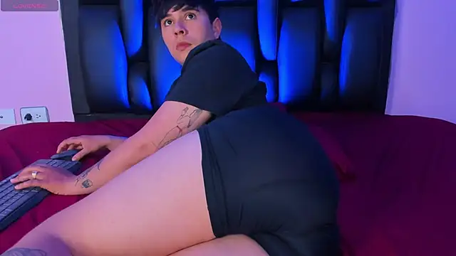 AbbySmiitth  online show from March 13, 2025, 6:23 pm