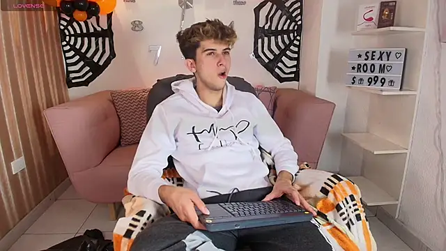 MrWilliseo online show from October 12, 2025, 7:37 pm